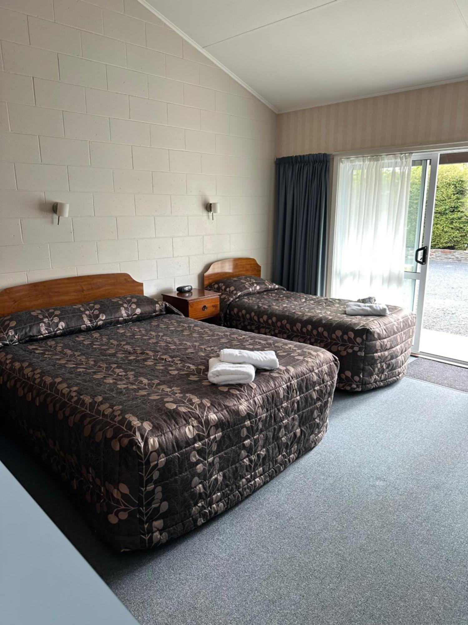 Helensborough Motor Inn Белклута Екстер'єр фото