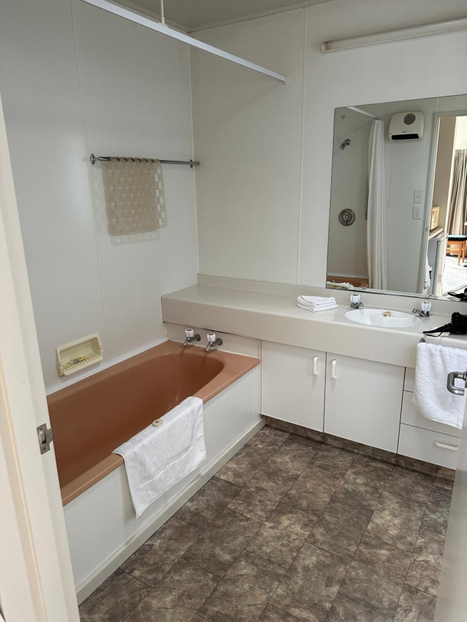 Helensborough Motor Inn Белклута Екстер'єр фото